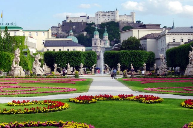 Wikipedia View of Salzburg Fortress from Mirabell Gardens